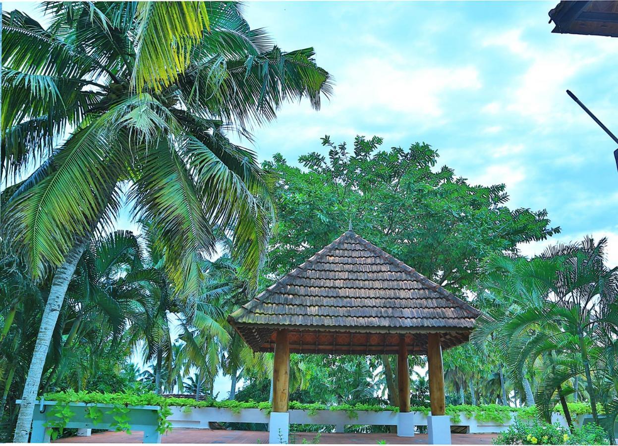 Estuary Sarovar Premiere Poovar Island Экстерьер фото