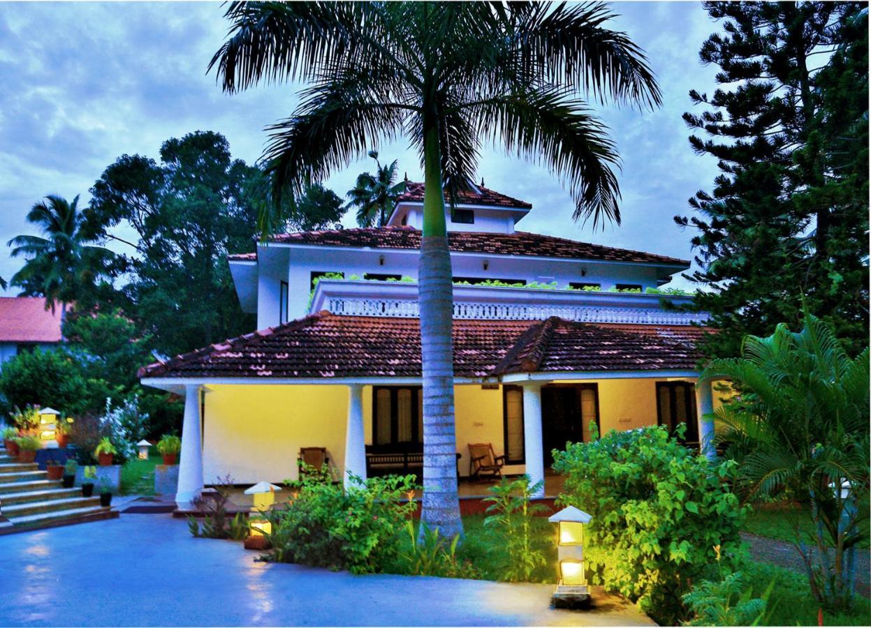 Estuary Sarovar Premiere Poovar Island Экстерьер фото