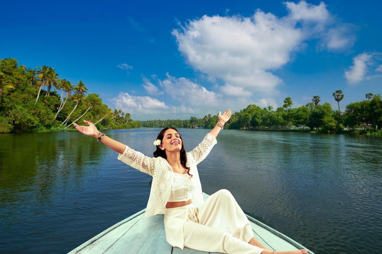 Estuary Sarovar Premiere Poovar Island Экстерьер фото